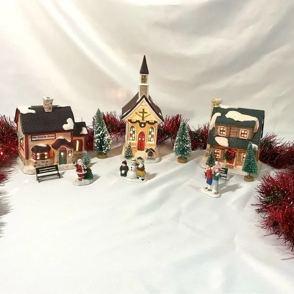 Vintage Christmas Lighted church store and house town set holiday decor - Picture 7 of 11
